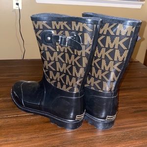 Michael Kors mid Calf Rubber Rainboots woman’s size 10